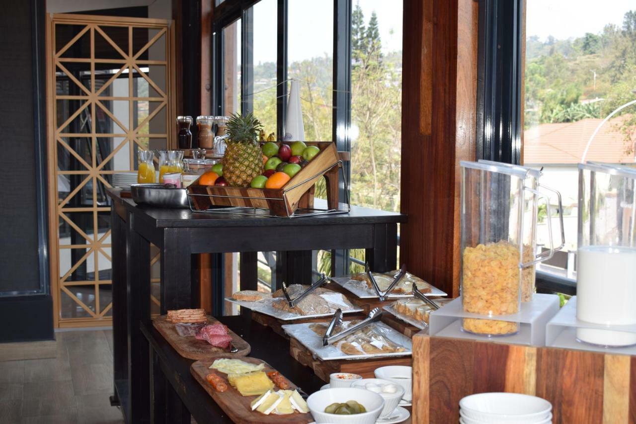 Mythos Boutique Hotel キガリ エクステリア 写真